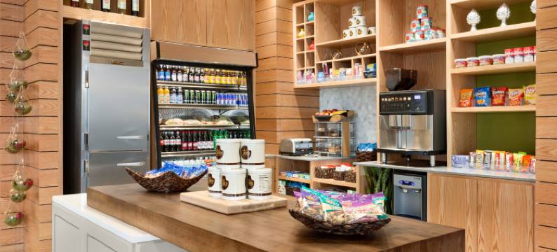 俄克拉何马城市机场希尔顿逸林酒店(DoubleTree by Hilton Oklahoma City Airport)图片