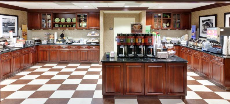 萨克拉门托机场纳托马斯欢朋套房酒店(Hampton Inn & Suites by Hilton Sacramento-Airport-Natomas)图片