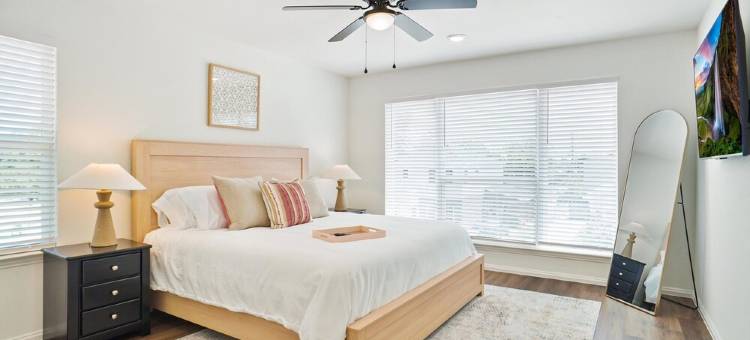 Modern NEW Home Minutes from the Fort Worth Stockyards & TCU图片