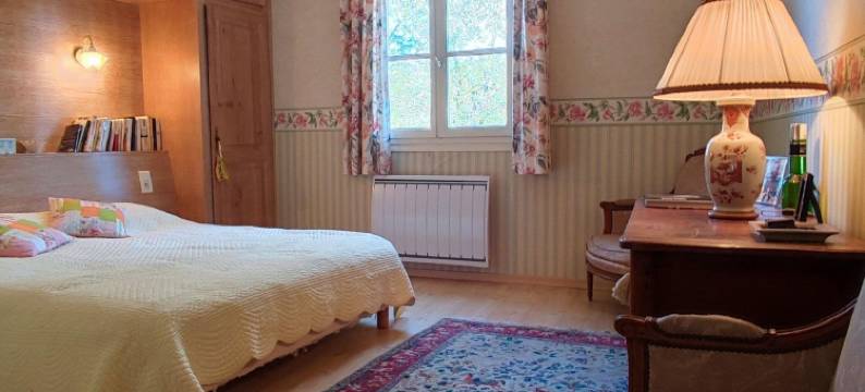 Spacious holiday home with private pool and park图片