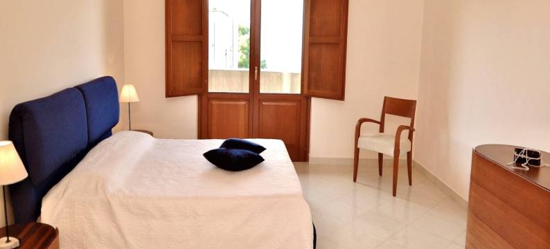 Villa in Valderice with Pool and Garden图片