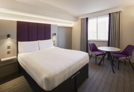 Horsham North Hotel Overview