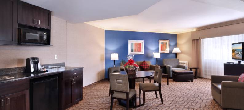 怀尼米港智选假日酒店(Holiday Inn Express PORT HUENEME by IHG)图片