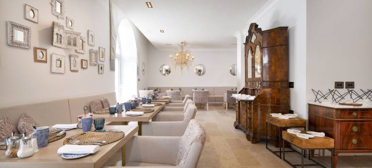 里瓦赫瓦尔游艇海港酒店(Riva Marina Hvar Hotel)图片