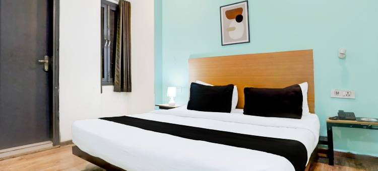 Super Townhouse Rohini Sector 24图片