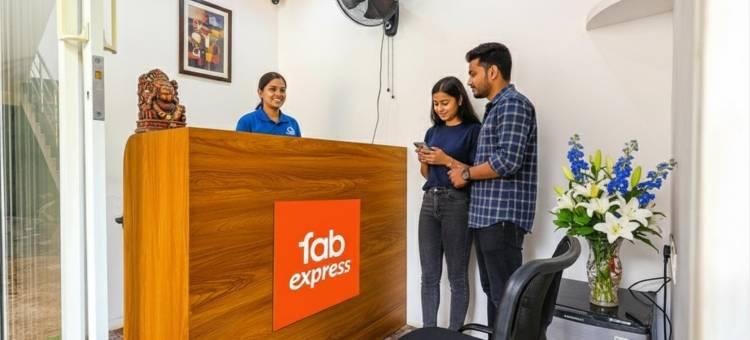 佩德内卡广场酒店(Via Pednekar Plaza)图片