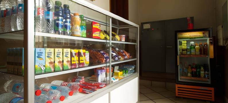 红多兹Plus酒店-近万隆天主教大学(RedDoorz Plus near Parahyangan University)图片