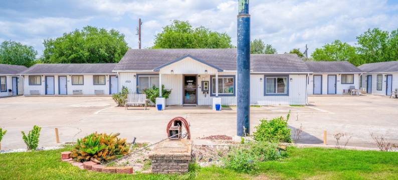 OYO 经济型旅馆法尔弗里亚斯281号公路(OYO Budget Inn Falfurrias Hwy 281)图片