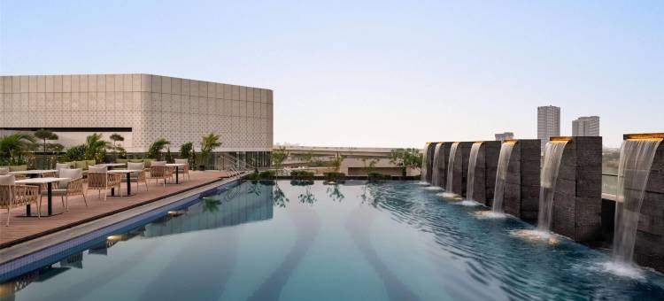 华美达安可古尔冈德瓦尔卡高速公路酒店(Ramada Encore by Wyndham Gurugram Dwarka Expressway)图片
