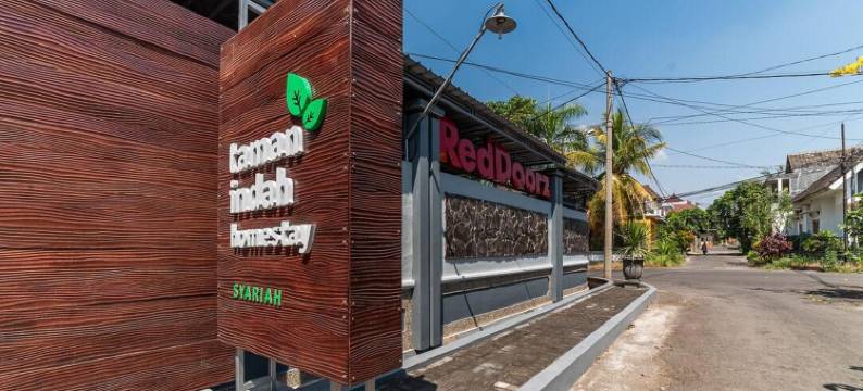 红多兹伊斯兰酒店-近玛琅RRI(RedDoorz Syariah Near Rri Malang)图片