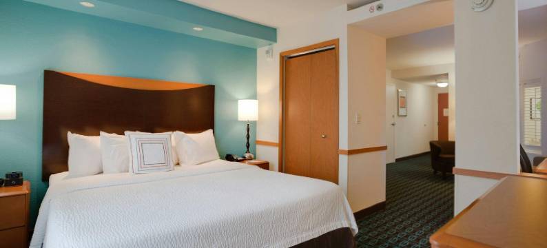 万枫泰特斯维尔肯尼迪航天中心酒店&套房(Fairfield Inn & Suites Titusville Kennedy Space Center)图片