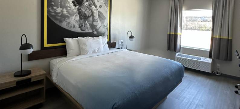 Super 8 by Wyndham Baytown图片