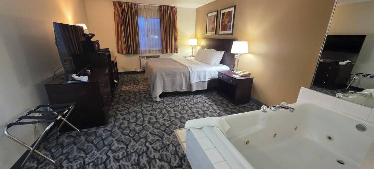 埃尔德里奇达文波特北凯艺套房酒店(Quality Inn & Suites Eldridge Davenport North)图片