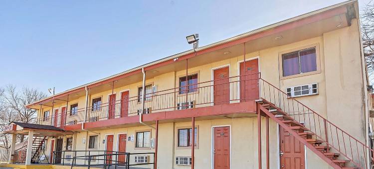 瑞莱克斯大草原城达拉斯I 30汽车旅馆(Relax Motel Grand Prairie Dallas I 30)图片