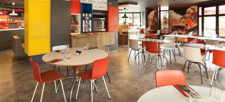 宜必思埃夫里库尔库罗纳酒店(Ibis Évry-Courcouronnes)图片