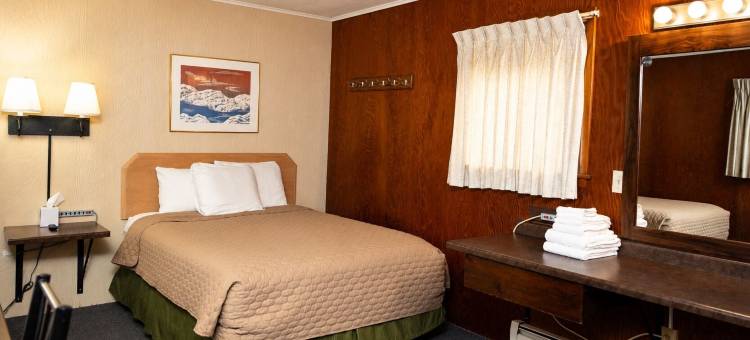 印度头铁木汽车旅馆(Indianhead Ironwood Hotel)图片