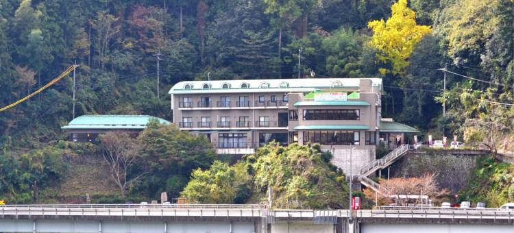 大洲市交流促进中心鹿野川庄(Ozu-Shi Koryu Sokushin Center Kanogawaso)图片