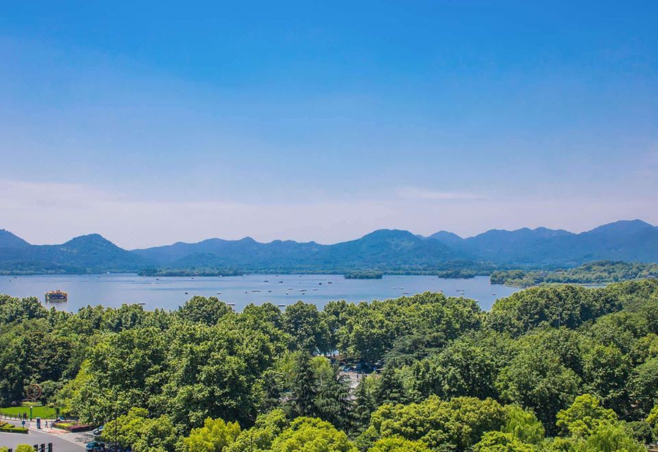 Wyndham Grand Plaza Royale Hangzhou Hotel Overview