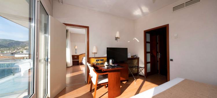 地中海贝斯特韦斯特酒店(Best Western Hotel Mediterraneo, Castelldefels)图片