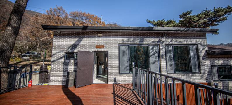 Sancheong Jiri Mountain Stay Forest Pension图片