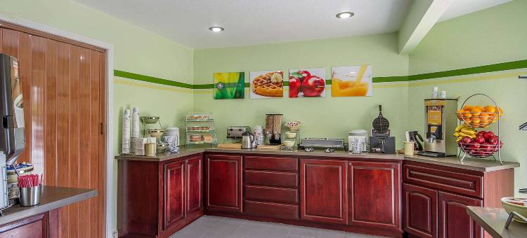 开普拓拉海滨凯艺套房酒店(Quality Inn & Suites Capitola by the Sea)图片