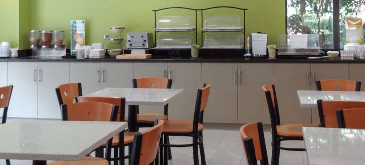 罗利北凯艺套房酒店(Quality Inn & Suites Raleigh North Raleigh)图片