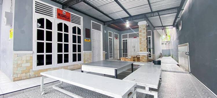 Damigalova Guest House Mitra RedDoorz图片