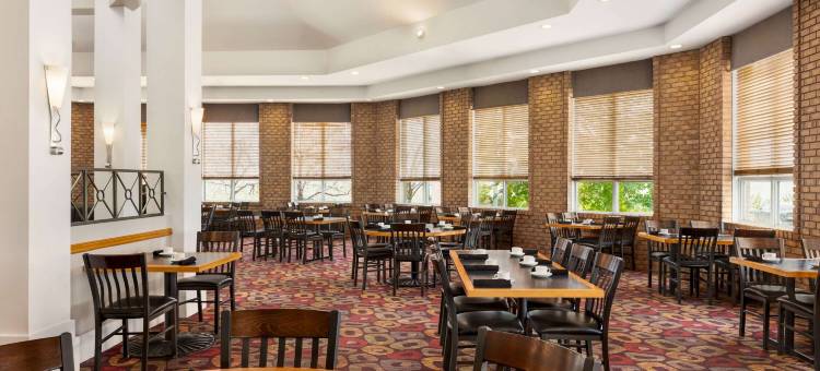 Royal Hotel Edmonton Airport Trademark Collection by Wyndham图片