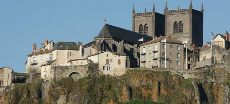 圣弗卢尔英式精华酒店(Brit Hotel Essentiel Saint-Flour)图片