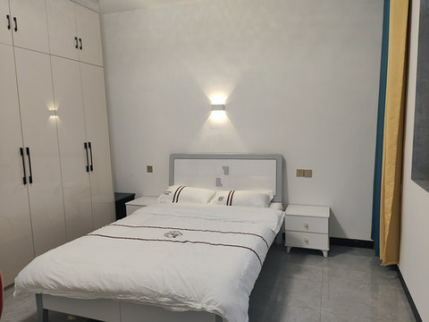 罗汉林悠客民宿(叙威路分店)