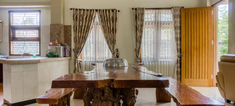 红多兹酒店-贾卡尔阿塔斯KM10(RedDoorz @ Jakal Atas KM 10)图片