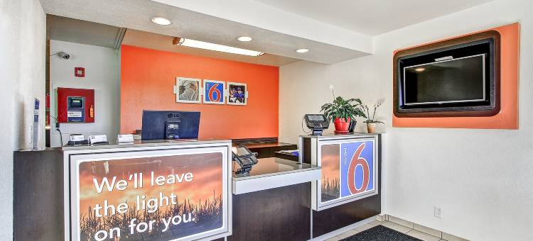 格林贝6号汽车旅馆(Motel 6 Green Bay, WI)图片