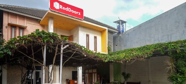 红门酒店清真-近帕库翁购物中心日惹(RedDoorz Syariah Near Pakuwon Mall Jogja)图片