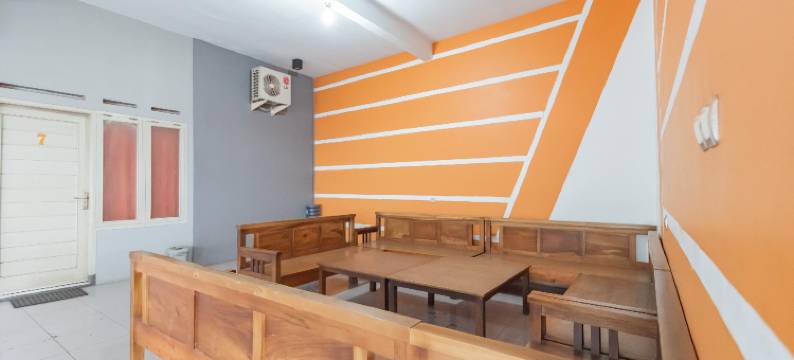 RedDoorz @ Merdeka Street Garut图片