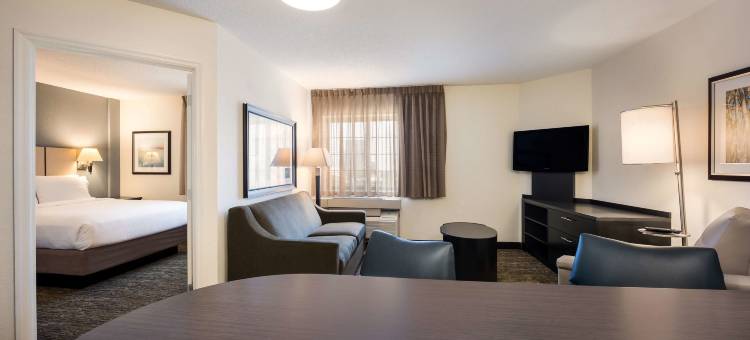底特律特洛伊索尼斯塔简单套房酒店(Sonesta Simply Suites Detroit Troy)图片