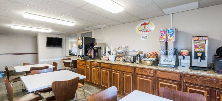 亨德森东北丹佛速8酒店(Super 8 by Wyndham Henderson North East Denver)图片