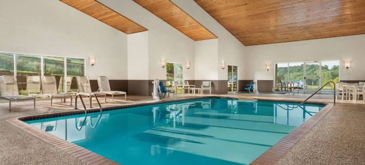 丽笙爱荷华州迪科拉乡村套房酒店(Country Inn & Suites by Radisson, Decorah, IA)图片