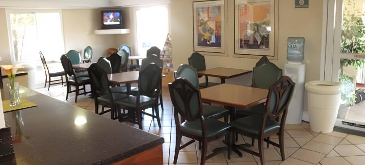 印第安纳波利斯东万豪德尔塔酒店(Delta Hotels Indianapolis East)图片