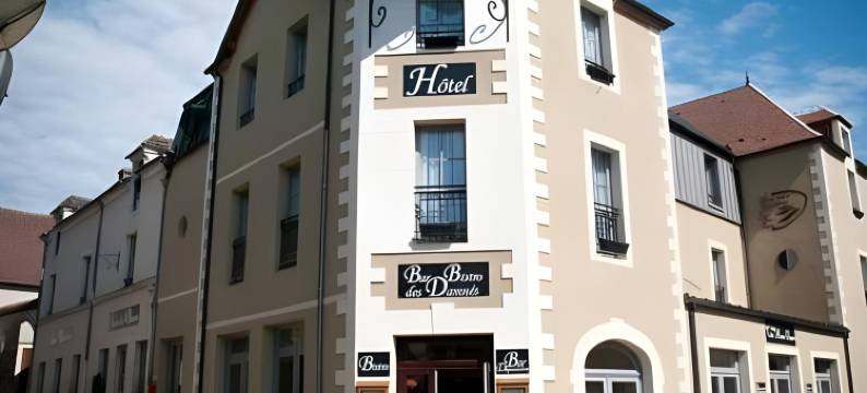 布尔乔亚家庭餐厅酒店(Hôtel Restaurant Famille Bourgeois "La Cote des Monts Damnés")图片