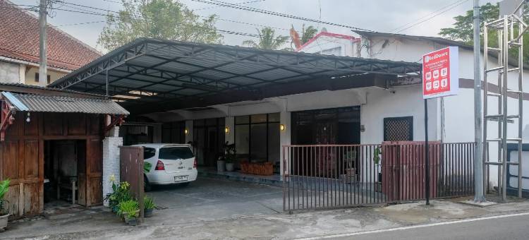 OYO2519玛雅加里尼酒店(RedDoorz at Mayang Garini 2 Borobudur)图片