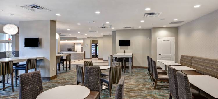 密尔沃基北/格伦代尔居家酒店(Residence Inn Milwaukee North/Glendale)图片