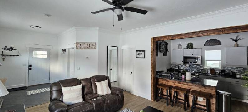 Modern Downtown Living图片