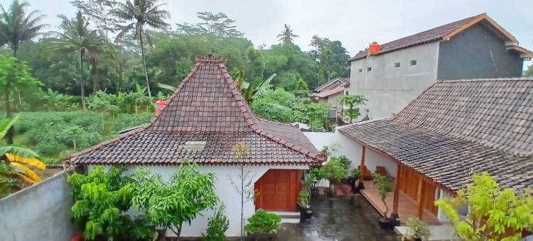 D'Bondowoso Homestay Magelang RedPartner图片
