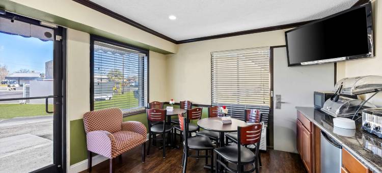 杰克逊堡美洲最佳价值酒店(Americas Best Value Inn Fort Jackson)图片