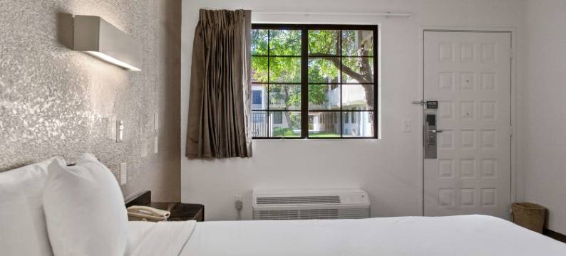 圣路易斯奥比斯保南6号汽车旅馆(Motel 6 San Luis Obispo, CA - South)图片