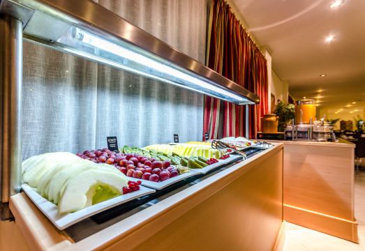 Exe GuadaleteHotel Overview