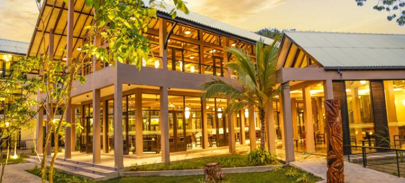 橡光雅拉野逸酒店(Oak Ray Wild Yala)图片