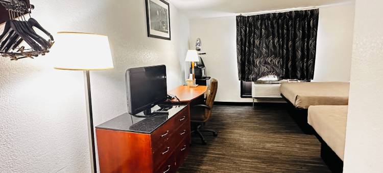 圣保罗明尼阿波利斯途中品质酒店(Quality Inn St. Paul-Minneapolis-Midway)图片