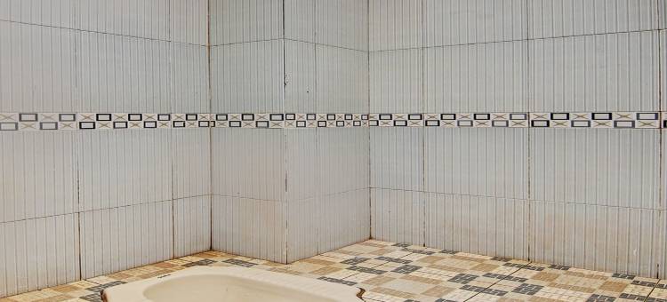 Hotel O 彭吉纳潘沙菲拉酒店，靠近穆斯塔明多柏迈1号住宅区(Hotel O Penginapan Syafira Near Perumahan Mustamindo Permai 1)图片