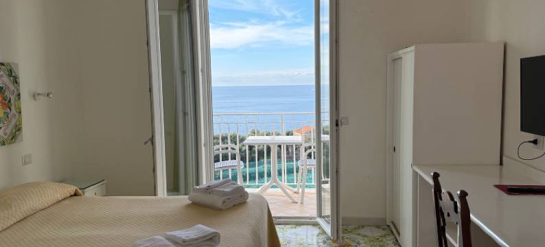 皮那安堤科弗朗西斯查洛别墅酒店(Hotel Villa Pina Antico Francischiello)图片